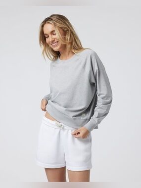 Vuori Long-Sleeve Halo Crew